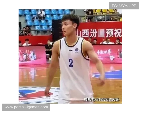 徐杰关键时刻连砍要分力挽狂澜 灵动走位破解联防助广东男篮逆转取胜 徐杰关键时刻连砍要分力挽狂澜 灵动走位破解联防助广东男篮逆转取胜